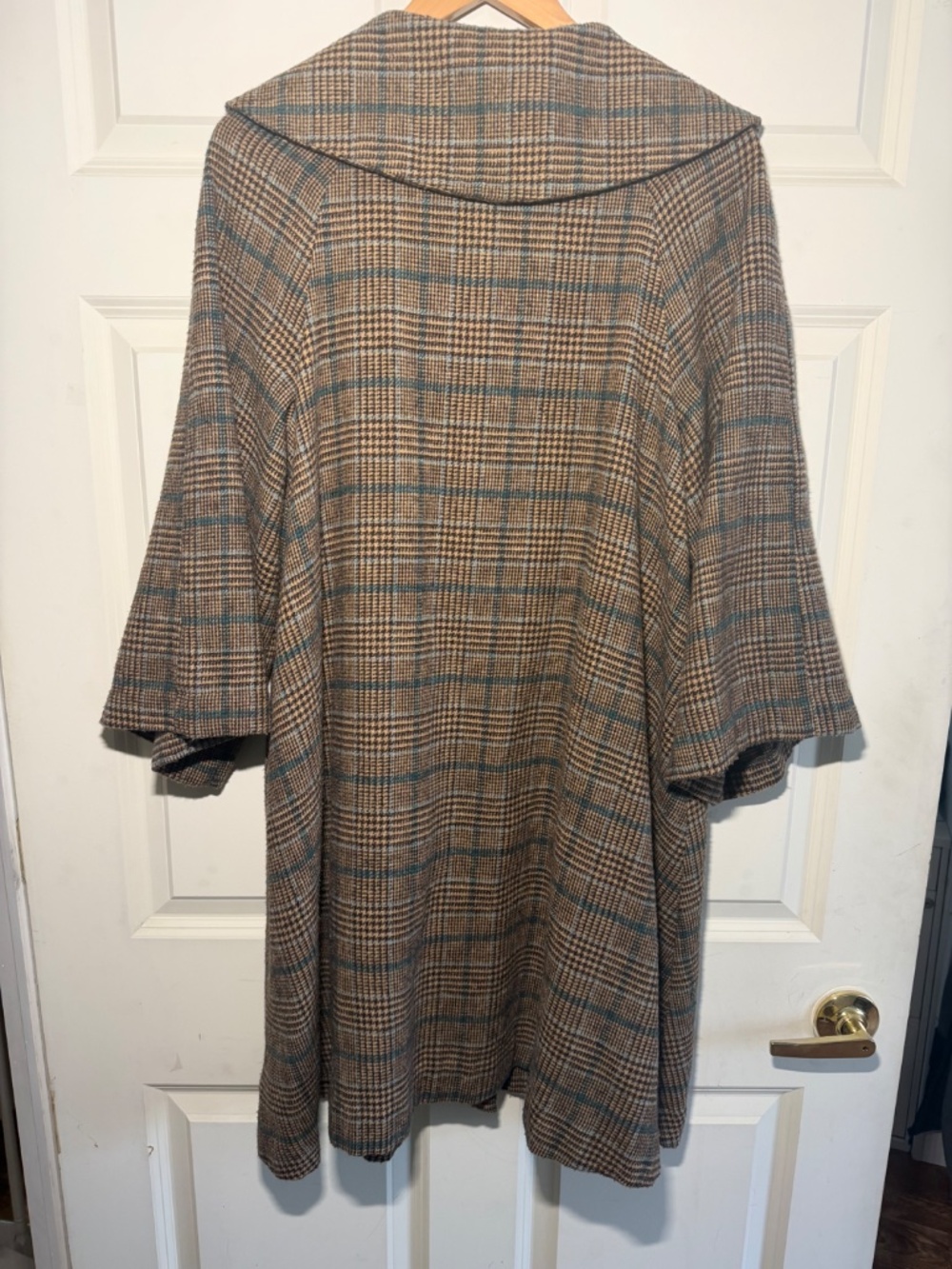 The Everly Coat - Picture 3 of 10